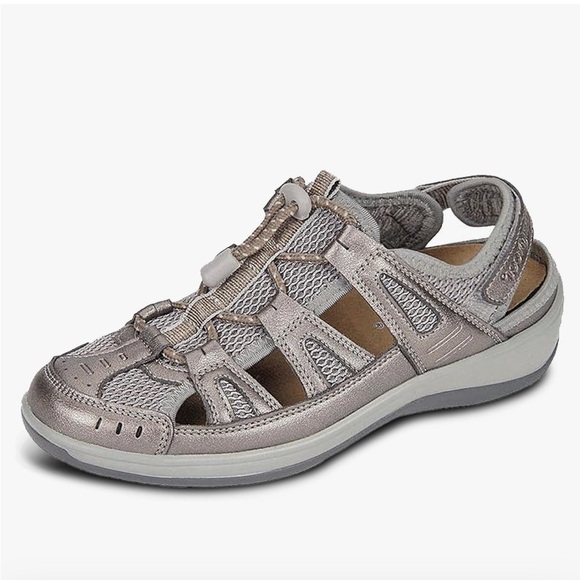 Orthofeet Women's Orthopedic Soft Microfiber Verona Sandals - Picture 1 of 11